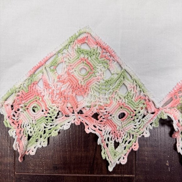 2 Vintage Cotton Cottagecore Pillowcases with Crochet Detail - Set of 2 - Picture 4 of 4